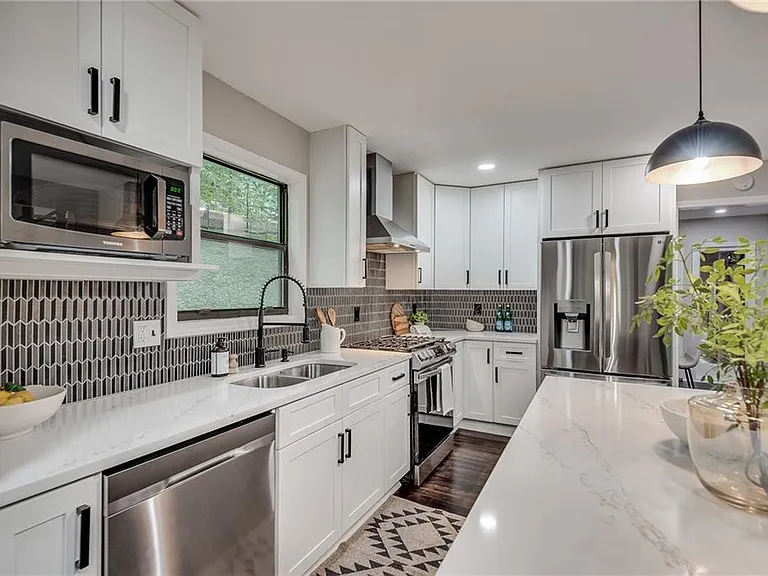 1820 Cedar Cliff Dr SE — Photo 6