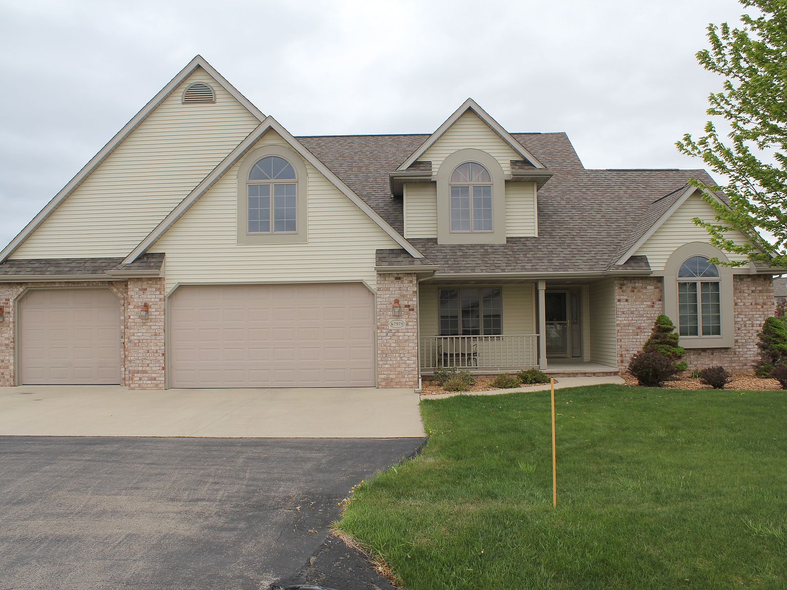N7979 Mustang Dr, Sherwood, WI 54169 | Zillow