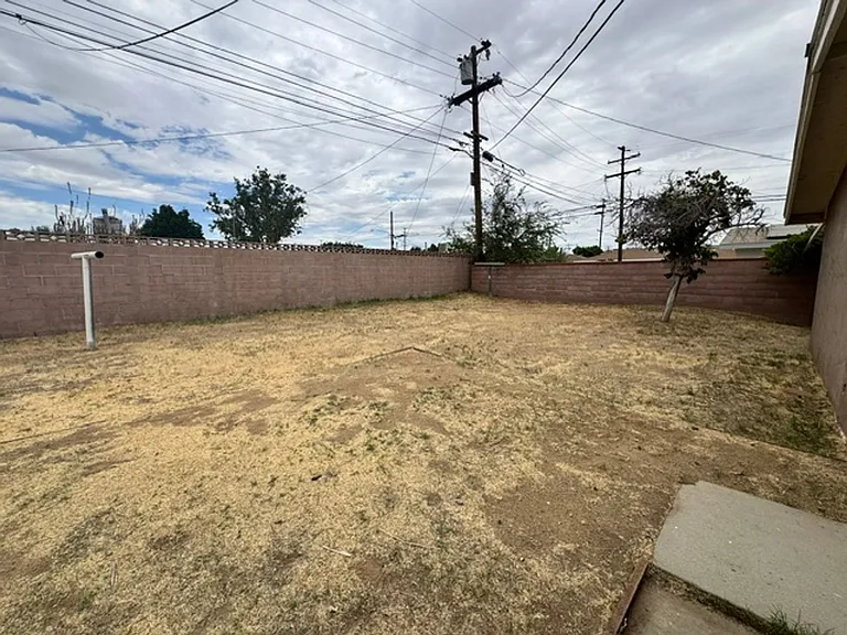 44733 Foxton Ave — Photo 13