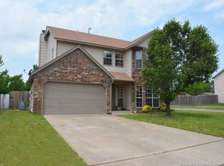 2600 S Oak Pl, Broken Arrow, OK 74012