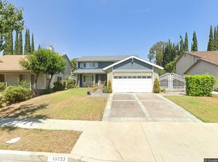 18733 Merridy St, Northridge, CA 91324