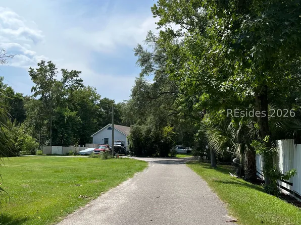 23 Reggies Road, Hilton Head Island, SC 29926