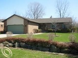3701 Donaldson Rd, Rochester Hills, MI 48307