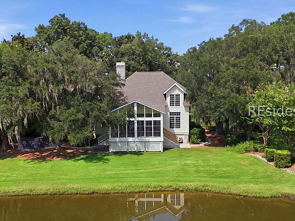 2nd image of 275 Belfair Oaks Boulevard