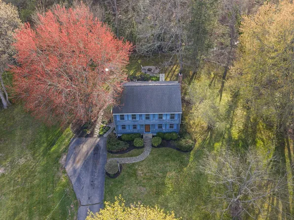 110 Country Rd, Hanover, MA 02339