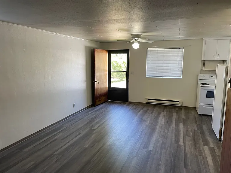 Fireside Duplexes (93 NE Kettle St) — Photo 3