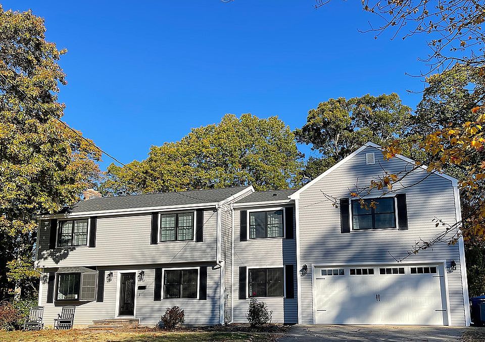 1st image of 12 Laurel Ln