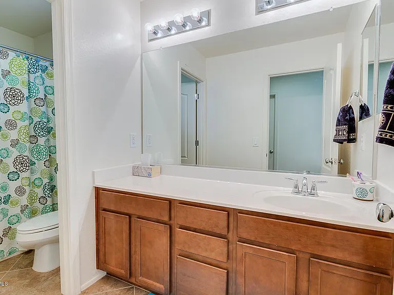 2099 S Martingale Rd — Photo 31