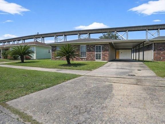 2nd image of 1008 Hooter Rd