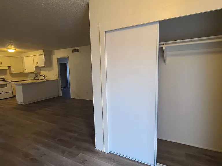 2937 Stewart Ave — Photo 19