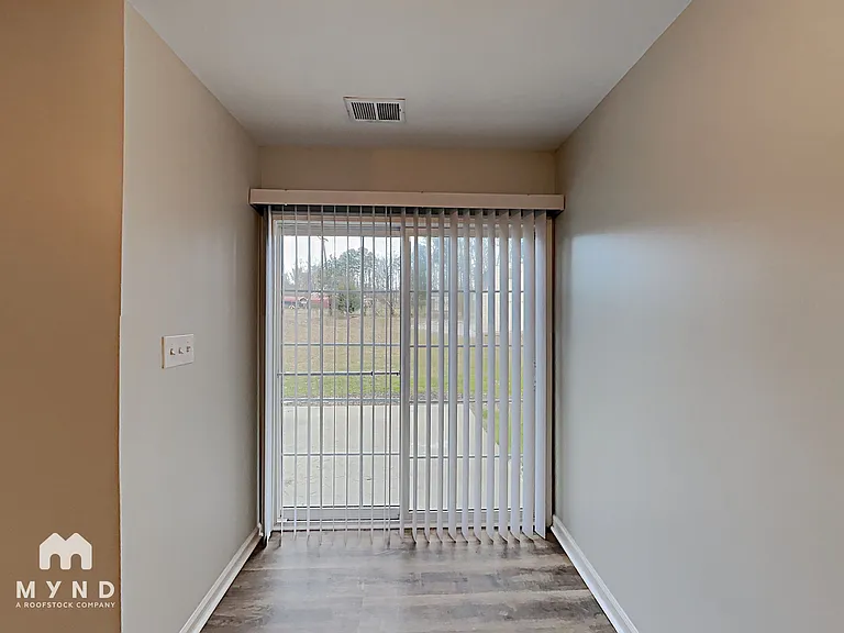 6409 Barrington Dr — Photo 7