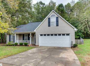 6 Pond View Ct, Simpsonville, SC 29680