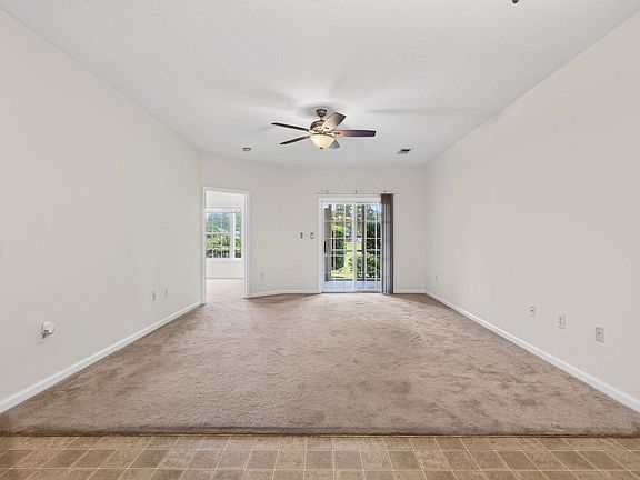 3rd image of 130 Lazy Willow Ln. #102