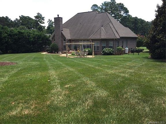5th image of 109 Pine Mist Dr