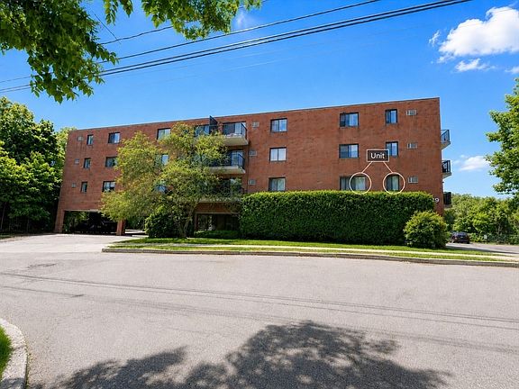 2nd image of 209 Riverview Ave APT 7