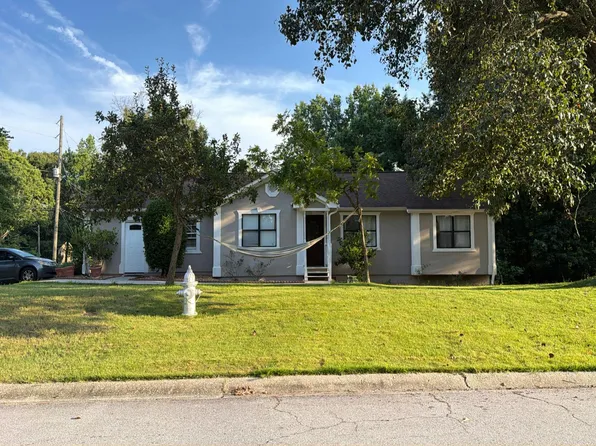 2485 Suncrest Ct, Buford, GA 30519