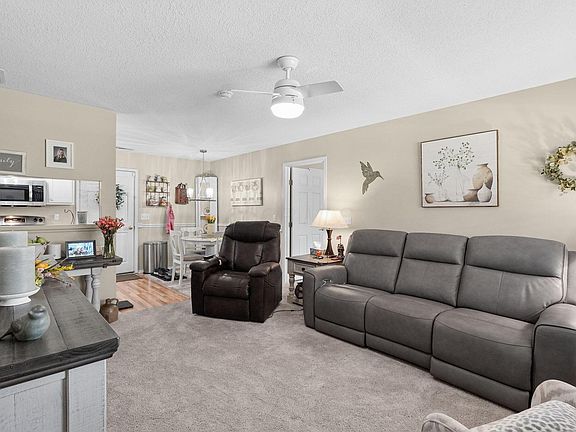 5th image of 4234 Wincove Dr