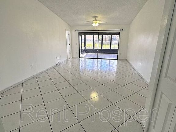2nd image of 3062 Curry Woods Dr