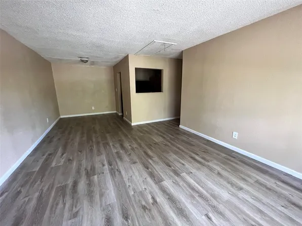 10235 Algiers Rd APT 2, Houston, TX 77041
