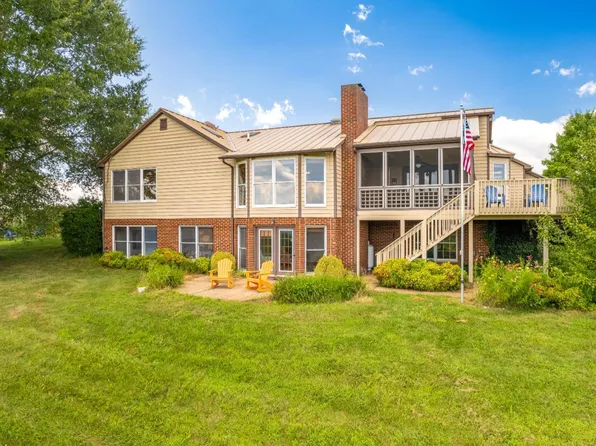 3023 Featherfin Rd, Prospect, VA 23960