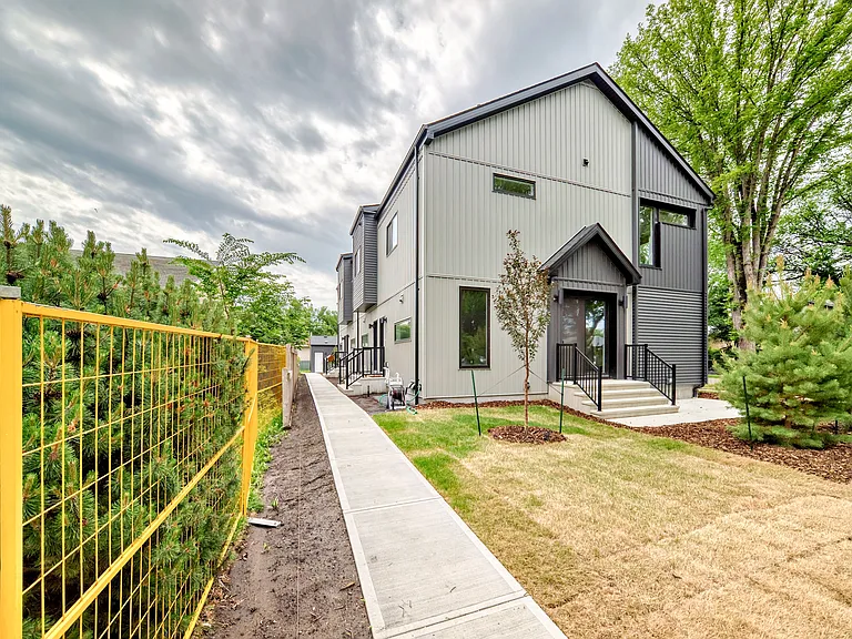 6415 93rd St NW #MAIN — Photo 41