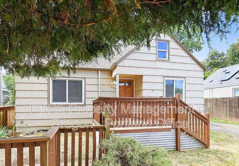 6320 NE Simpson St — Photo 16