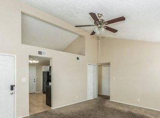 822 Rhein Dr SE, Rio Rancho, NM 87124