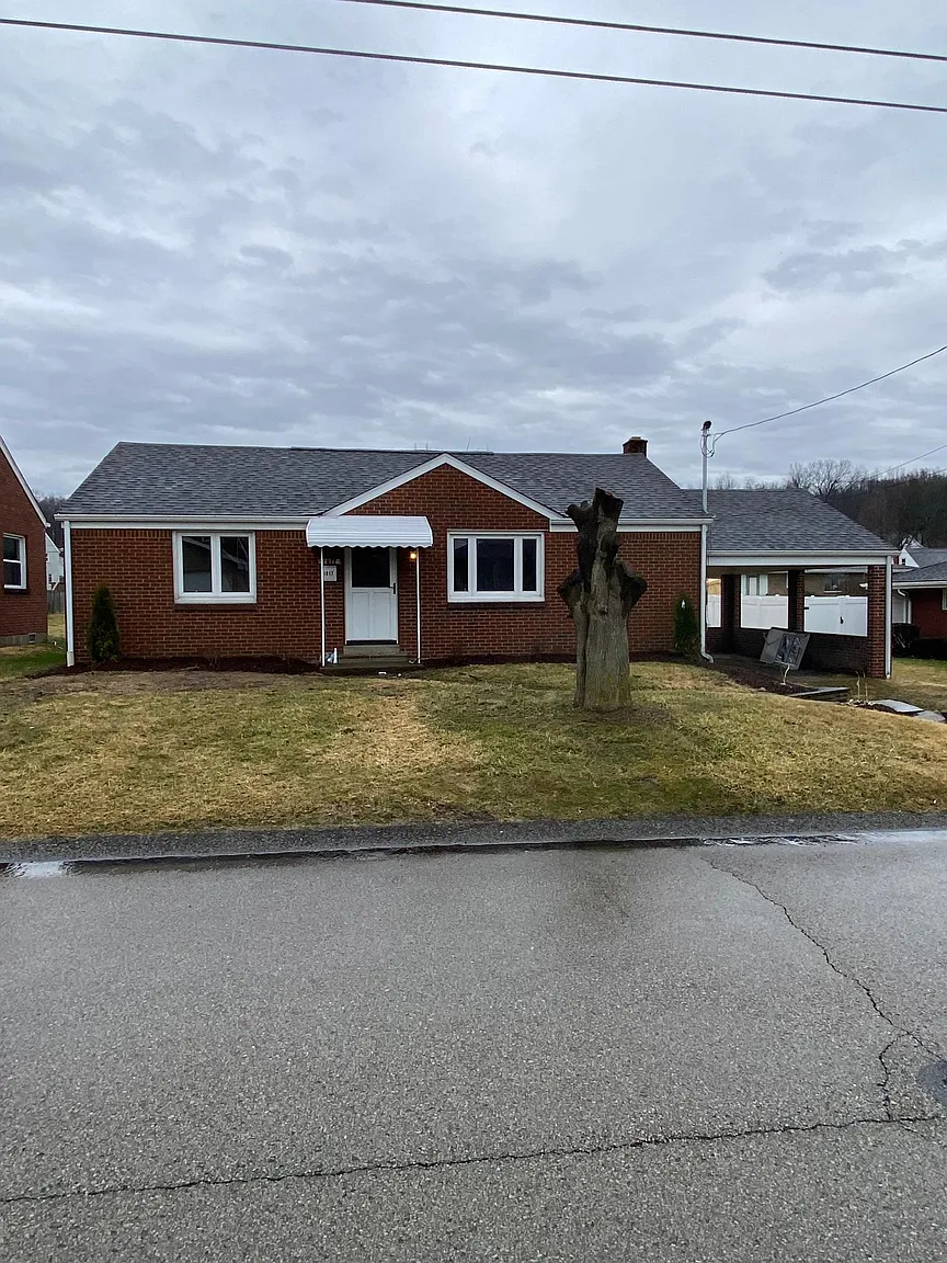 1017 Tanner Ave photo 1