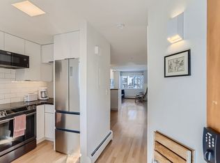 2201 Pearl St APT 221, Boulder, CO 80302