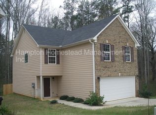380 Valley View Dr, Fairburn, GA 30213