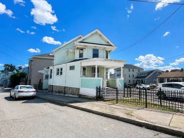 2018 Pleasant St, Fall River, MA 02723