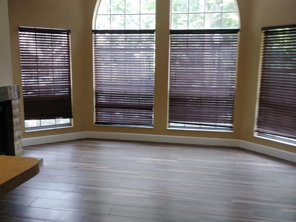1st image of 620 Glenwood 81 Ct