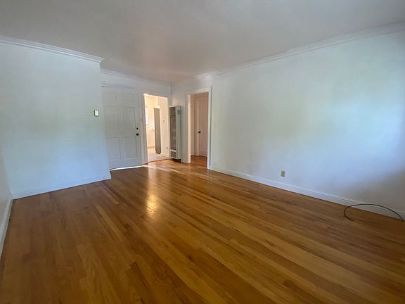2nd image of 98 Broadway APT 1