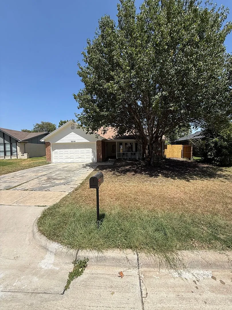 House for Rent — Photo 2