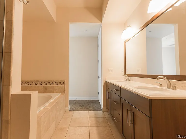 1120 Delaware St #405 — Photo 12