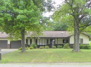 724 33rd St, Tell City, IN 47586