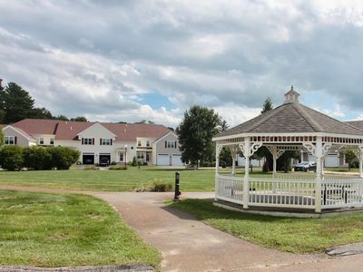 902 Main St APT 5, Hanson, MA, 02341