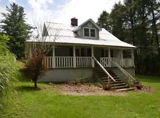 5742 Indian Valley Rd, Radford, VA 24141