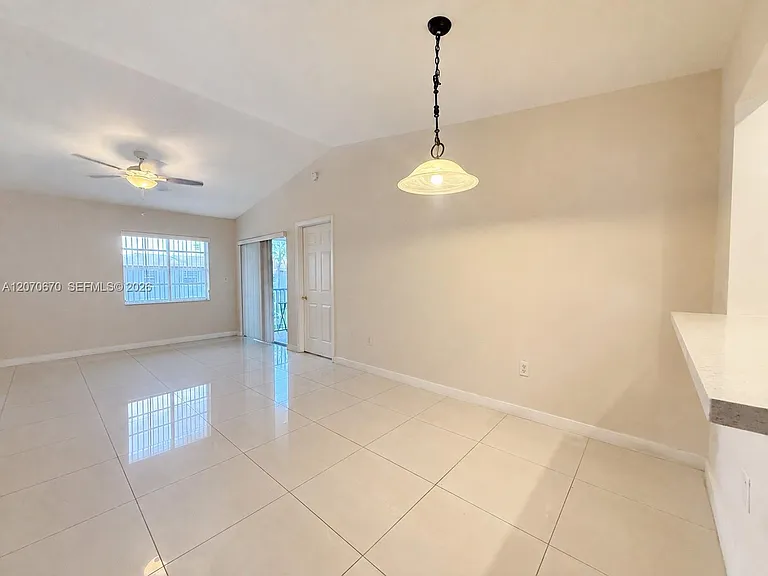 454 NE 210th Circle Ter #202-7B — Photo 9