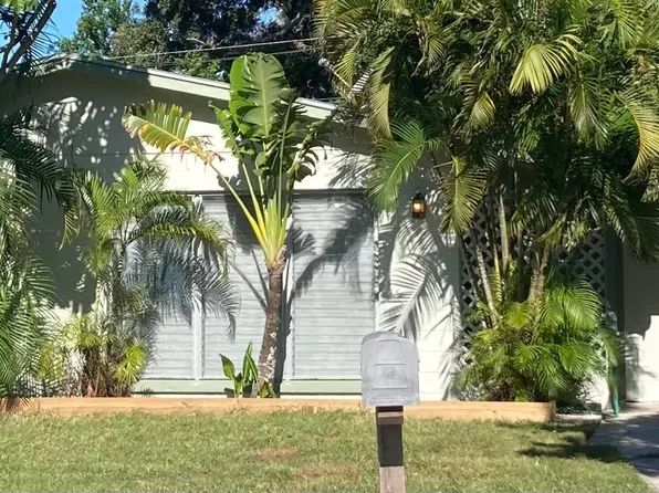 5450 70th Ln N, Saint Petersburg, FL 33709