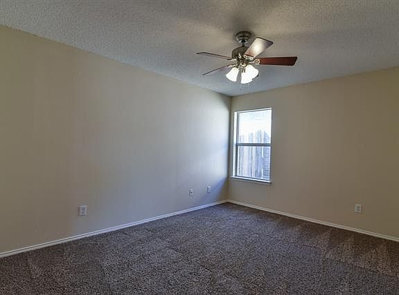 4th image of 1703 Merritt Dr