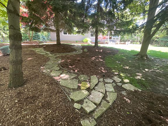 3rd image of 72 Wilderness Ridge Dr