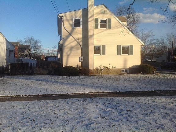 2nd image of 333 Illinois Ave
