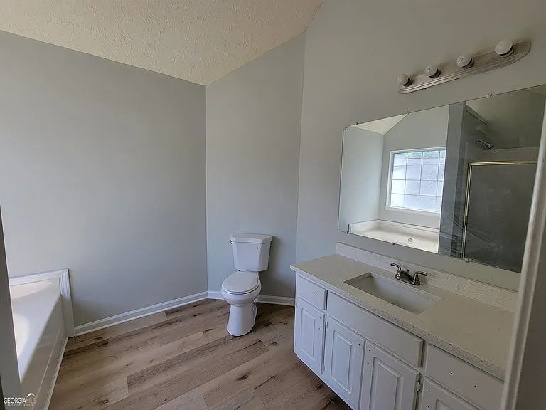 1100 Hidden Brook Trl — Photo 7