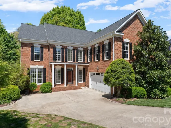 9024 Arrington Manor Pl, Charlotte, NC 28277