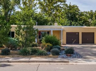3812 Calle Del Monte NE, Albuquerque, NM 87110
