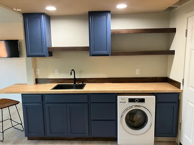 280 E 4th Ave — Photo 5