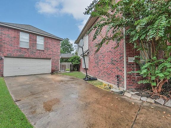 2nd image of 17423 Apache Hills Dr