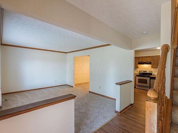 3rd image of 3174 Bellerive Dr
