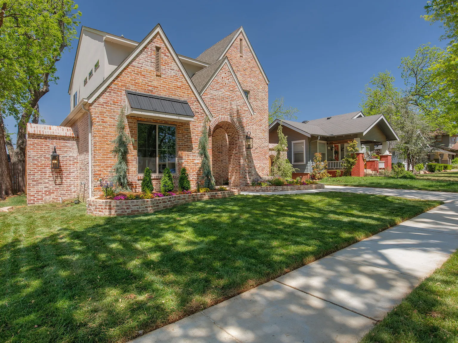 4 bed, 3.5 bath, 2900 sqft, $6,500 — Photo 2
